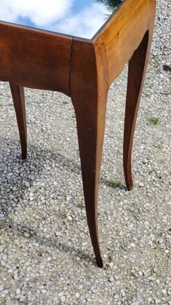 Vintage Side Table From The 30s/50s In Beech And Mirror Top -Bookcases Sales e96f3f8f 61b9 4c60 a03e 28668bae3528
