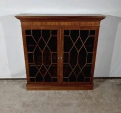 Small English Mahogany Showcase, Georgian Style – Late 19th Century -Bookcases Sales eb45aa16 f026 4c84 a1c1 1afe6b0c3b0b