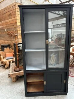 Museum Display Case Early 20th Century -Bookcases Sales ed2dbc52 77bd 4e7e 9357 f5e59e4a6636