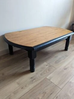 Old Black And Wood Coffee Table -Bookcases Sales ee9cf547 0329 4dab 8e7b 3954423ad239