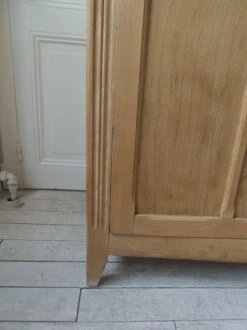 Wardrobe, Vintage Parisian Dresser Has Been Completely Sanded And Waxed. -Bookcases Sales f17e8558 2ab2 4ad7 b367 da2fadb88611