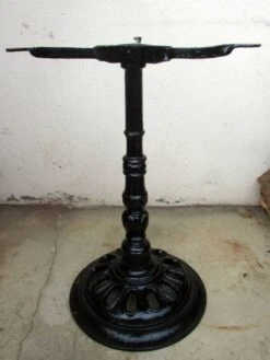 Bistro Table, Wall-mounted -Bookcases Sales f427c63c ad32 4b1f 9755 eb58ad067520