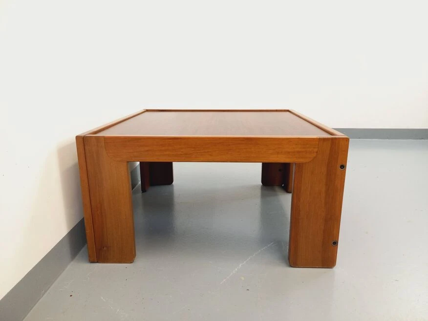 Vintage Italian Square Coffee Table By Afra And Tobia Scarpa For Cassina In Walnut From The 60s 70s 11 Vintage Italian Square Coffee Table By Afra And Tobia Scarpa For Cassina In Walnut From The 60s 70s - Image 11