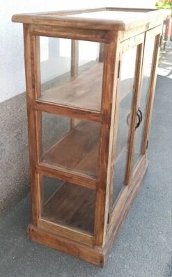 Wooden Showcase -Bookcases Sales f6e854a8 b556 4311 be36 eb5f3186ea1a