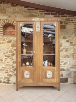 Showcase Cabinet -Bookcases Sales f7f21222 f0e4 4da0 9cd7 ddda88499aa5