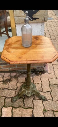 Vintage Bistro Pedestal