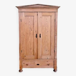19th Century Cabinet In Solid Pine With Light Patina -Bookcases Sales fe387397 031c 4bff 93d1 47e962b5e010